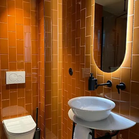 Sutrooms Hotel