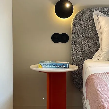 Sutrooms Hotel